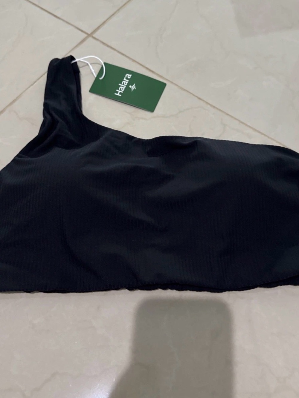 Halara Black One-Shoulder top removal pads Size L NWT
